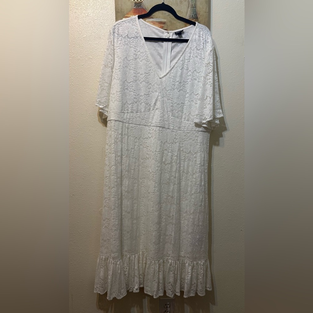 Torrid Cream Lace Long Dress Women Size 24 Flutter Sleeve